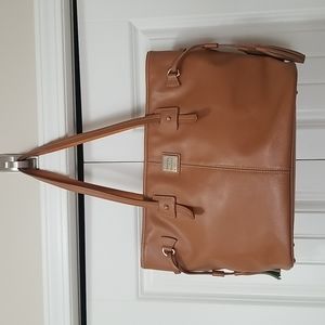 Dooney&Bourke davis tote